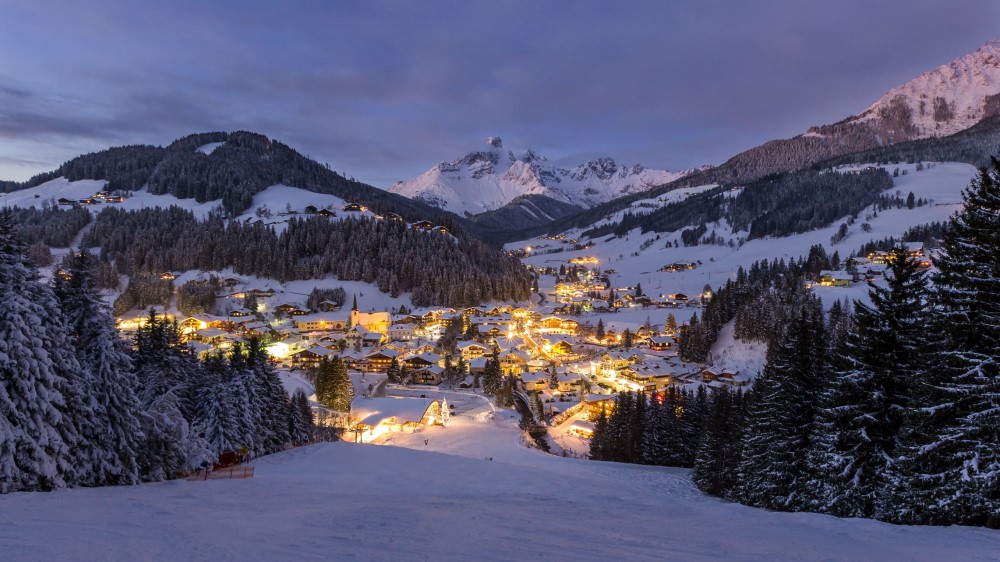 Filzmoos in de avond - Coen Weesjes Filzmoos Tourismus.